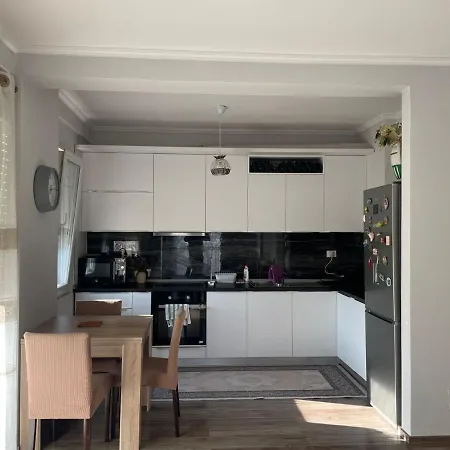 Oslo Rruga Bardhyl Apartament Tirana