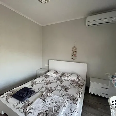 Oslo Rruga Bardhyl Apartament Apartment Tirana